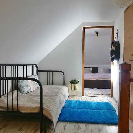 Csuecsoek Vendeghaz Apartment Eger Bagian luar foto